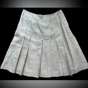 Metallic linen blend party pleated skirt. Size 40 Medium Anthropologie